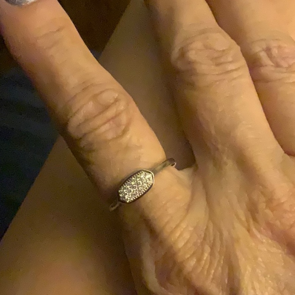 Kendra Scott ISA ring  14kt white gold (585) and diamond pave’ set.